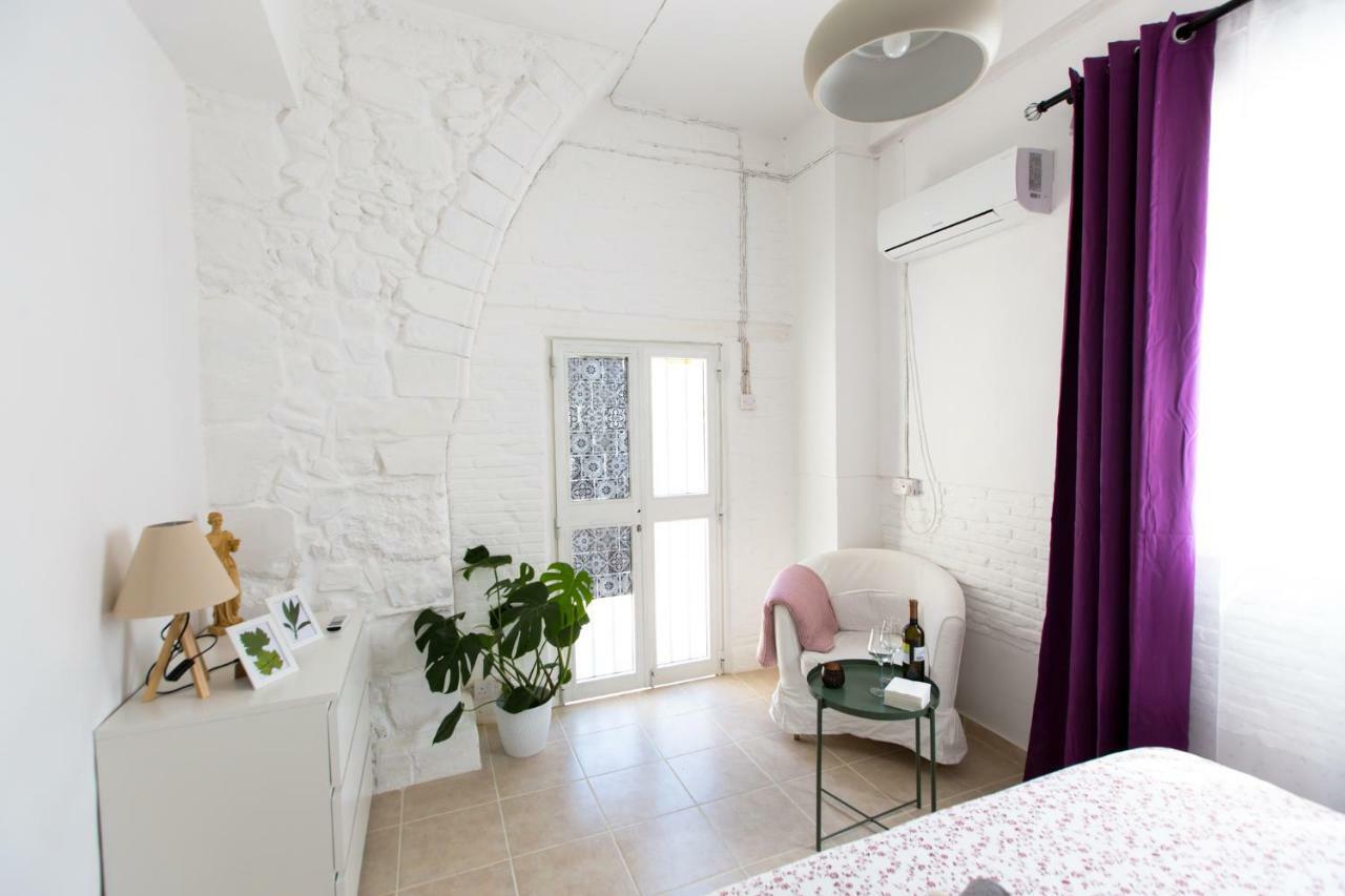 Laila'S Cozy Garden House & Studio Larnaca Bagian luar foto